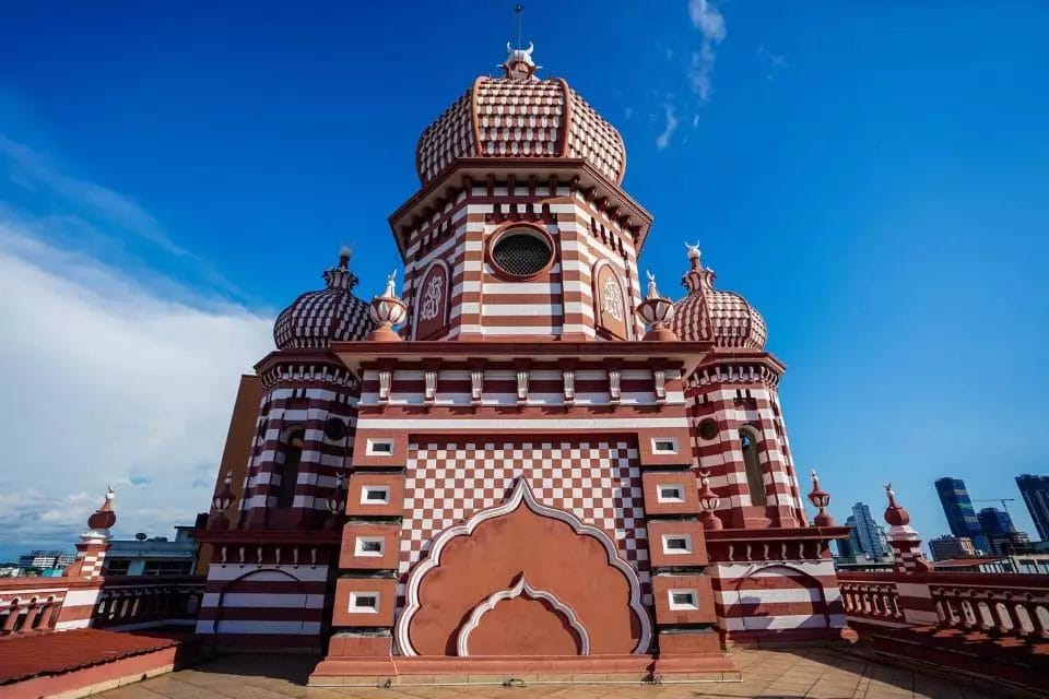 Un edificio decorato nello Sri Lanka.